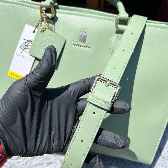 Bag SALE! 🥳 Tote & Carry! Gorgeous shade of green. Brand new with tags… - Picture 2 of 13